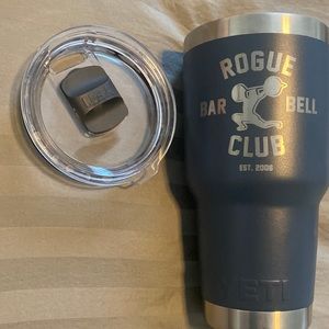 Rogue Fitness YETI 30oz Tumbler